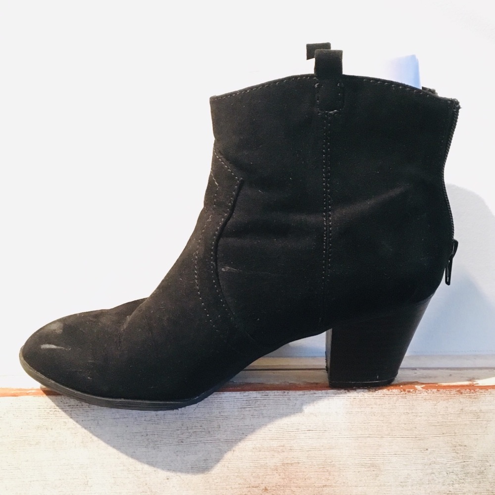 Black boots